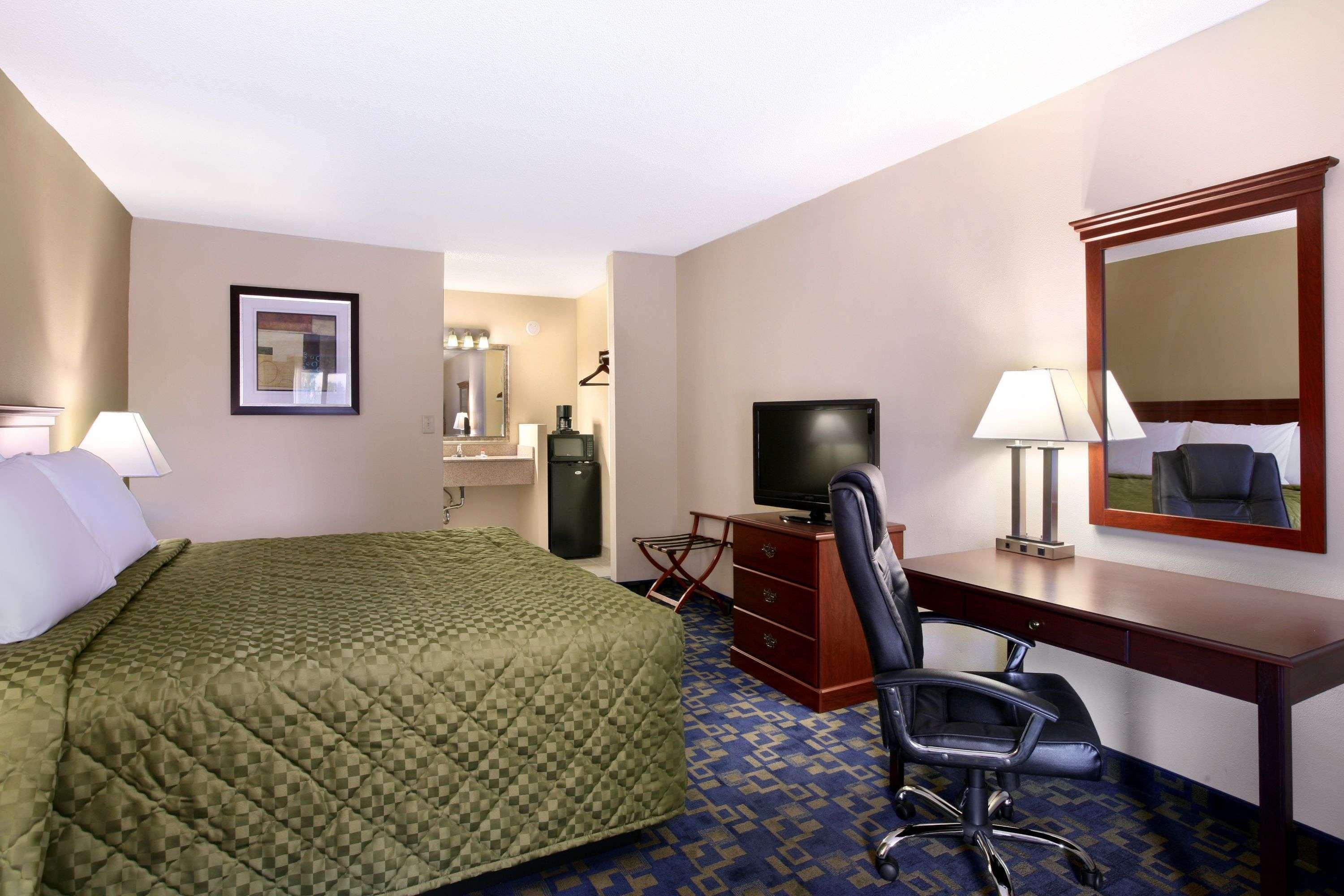 Baymont Inn & Suites Chocowinity/Washington Szoba fotó